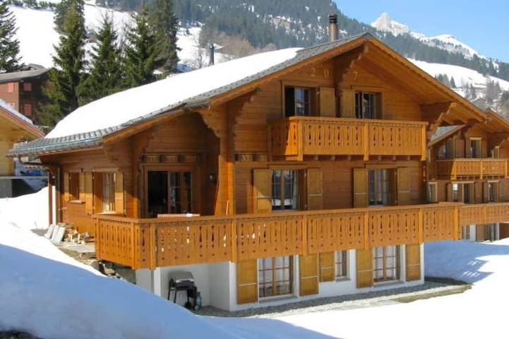 Chalet für 10 Personen, mit Garten und Balkon - 1