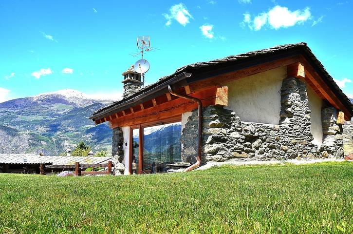 Location de vacances pour 3 personnes, avec vue et jardin dans Vallée d'Aoste - 2