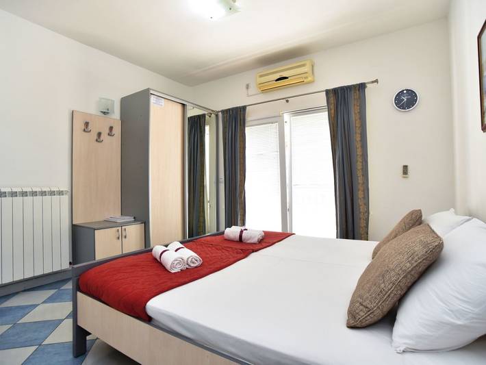 Gîte pour 2 personnes, avec balcon dans Tivat