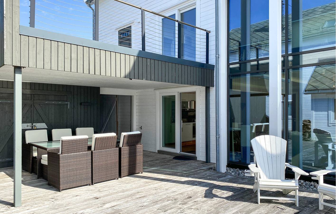 Ganze Ferienwohnung, Ferienwohnung für 6 Personen mit Terrasse in Herøy