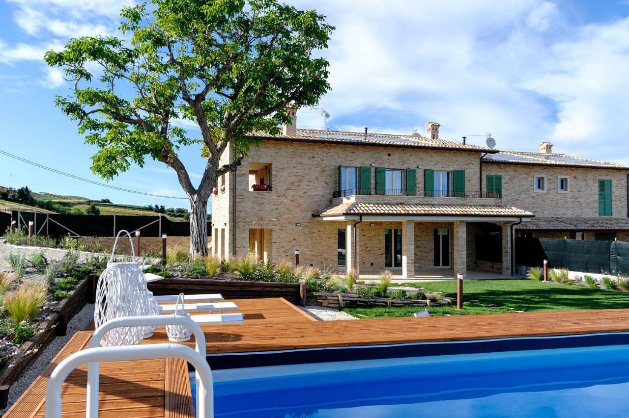 Three-Bedroom Villa in Offida, Ascoli Piceno Provinz