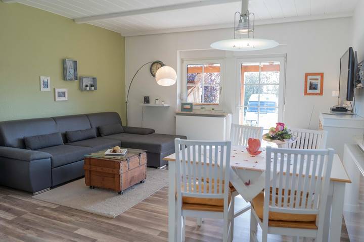 Ferienwohnung für 3 Personen, mit Terrasse und Garten in Meeschendorf