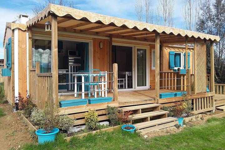 Gîte pour 3 personnes, avec Terrasse dans Collongues