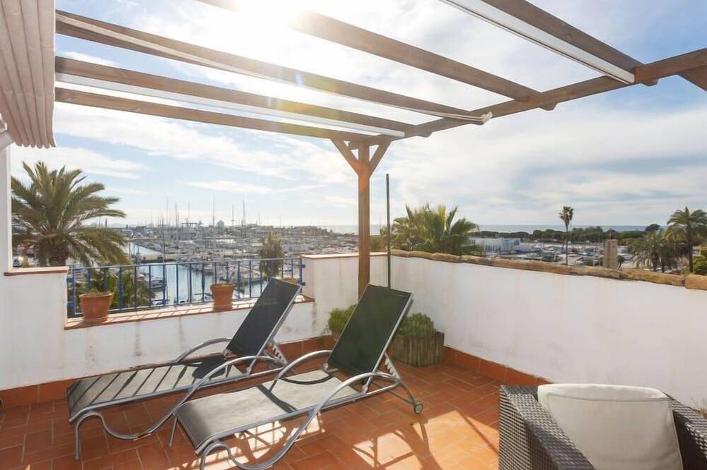 Apartamento entero, Port Vilanova by Interhome in Villanueva y Geltrú, Garraf