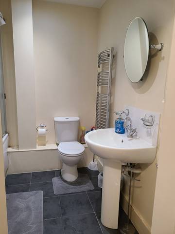 Holiday Letting for 2 People in Luton, Chiltern Hills, Photo 3