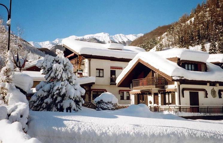 Hôtel pour 2 personnes, avec jardin et vue, animaux acceptés à Vernante - 3