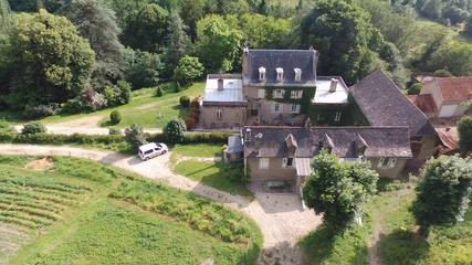 Gîte pour 4 personnes, avec jardin et terrasse à Cransac
