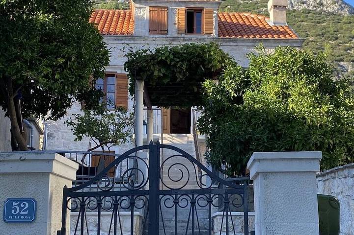 Villa für 10 Personen, mit Garten - 1