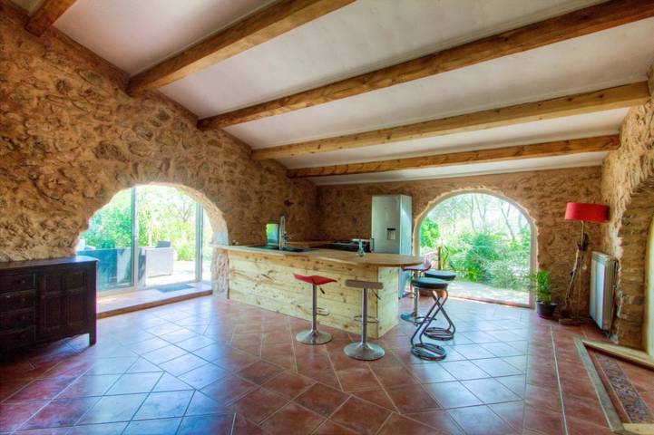 Maison de vacances pour 10 personnes, avec vue sur le lac et vue ainsi que piscine et jardin, animaux acceptés