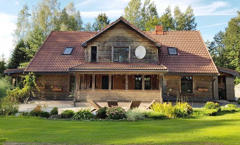 Ferienhaus für 4 Personen, mit Pool und Garten sowie Sauna und Whirlpool, kinderfreundlich in Lettland