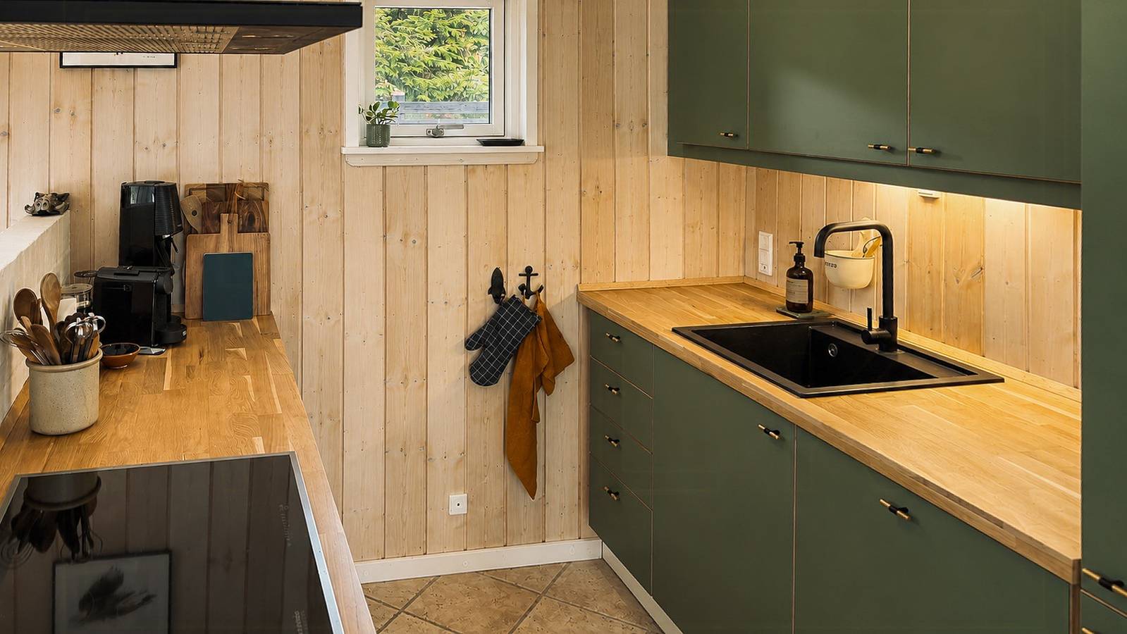 Ungestörte Ferienhaus-Idylle in der Nähe eines wunderschönen Strandes in Gudmindrup Lyng, Højby