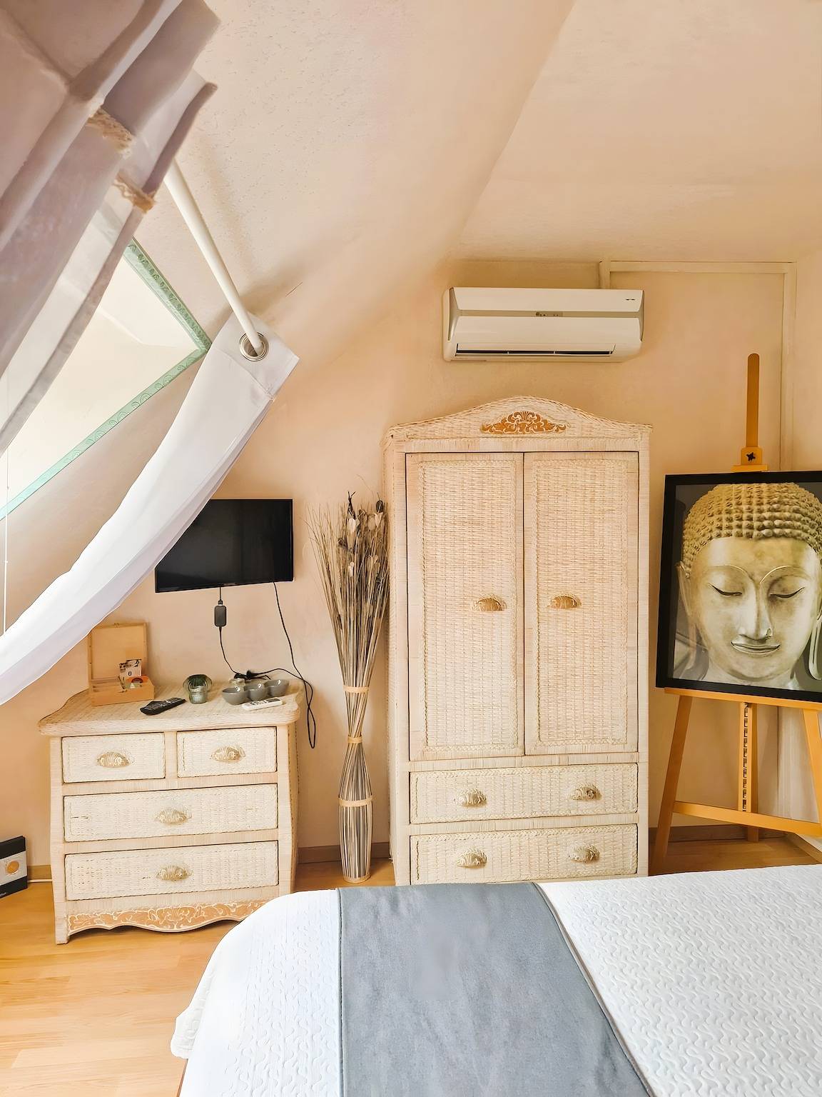Bed & Breakfast 'Chambres D'hôtes Les Hauts De La' mit Gemeinschaftsterrasse, Wlan, Klimaanlage in Auffreville-Brasseuil, Yvelines