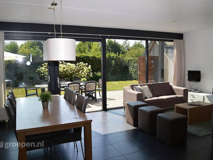 Ferienhaus für 8 Personen, mit Balkon/Terrasse und Terrasse sowie Sauna am Ijsselmeer - 2