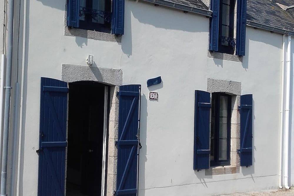 Maison de pêcheur au centre du Guilvinec, le port à 200 m, les plages à 1000 m. in Guilvinec, Région de Quimper