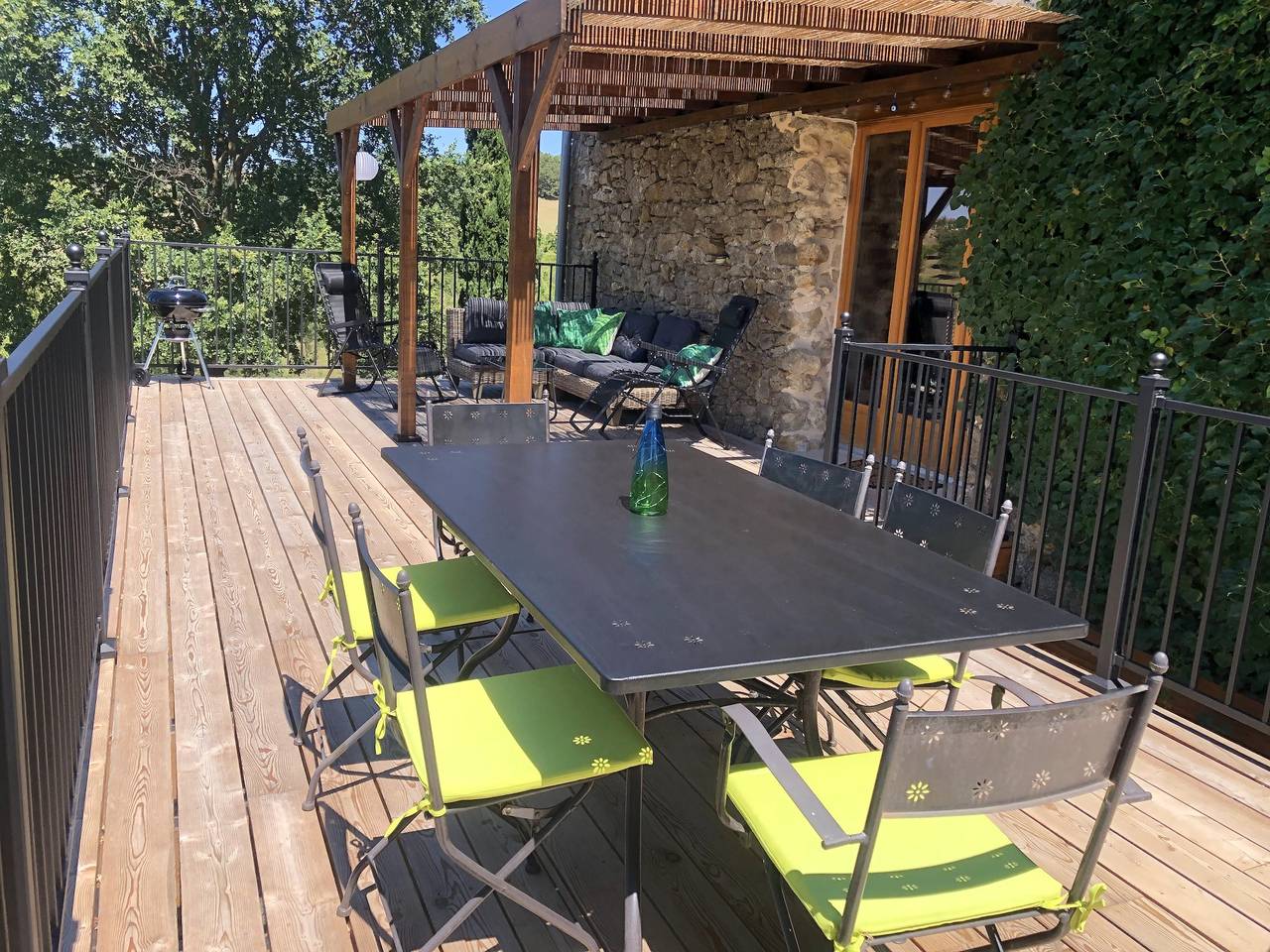 Luxe Gîte Figuier (Domaine du Cammazet) in Lapenne, Ariège