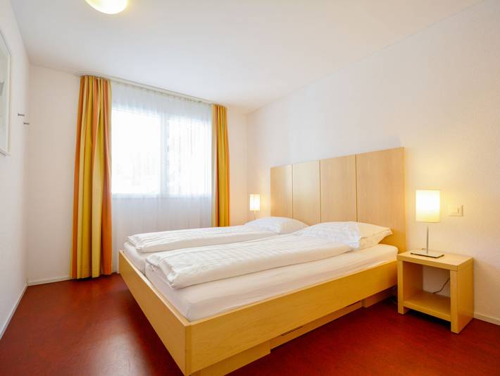 Ferienwohnung für 4 Personen, mit Balkon und Terrasse sowie Garten und Ausblick in Graubünden - 4