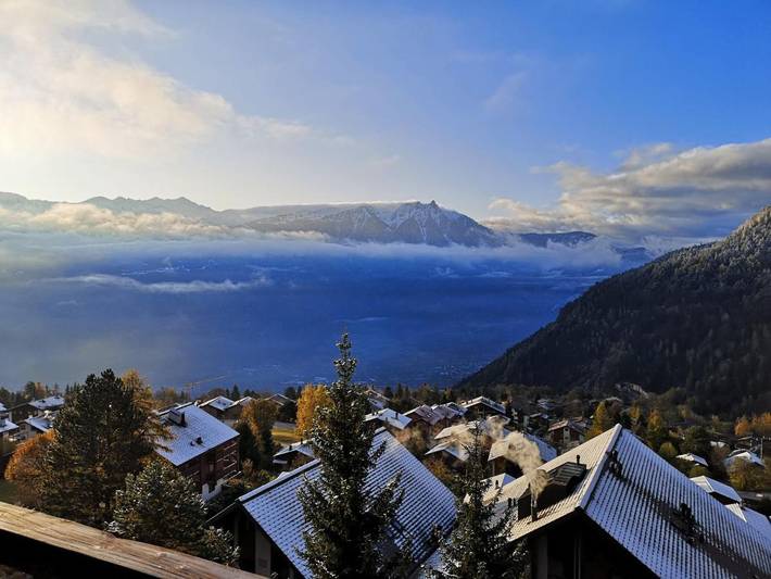 Appart’hôtel pour 6 personnes, avec Balcon et Jacuzzi ainsi que Terrasse et Jardin