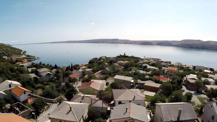 Ferienwohnung für 4 Personen, mit Garten in Karlobag - 2