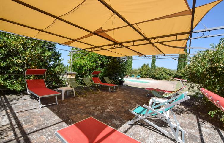 Apartamento vacacional entero, Refugio a orillas del río con piscina y jardín - A 2 km del Tevere in San Venanzo, Provincia de Perugia