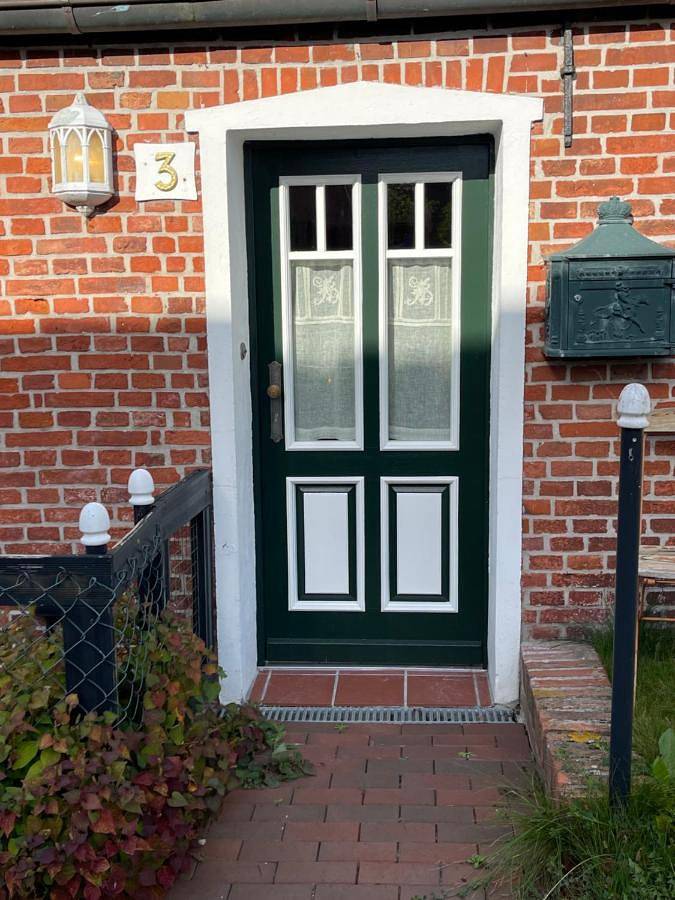 Ferienhaus für 4 Personen, mit Whirlpool und Terrasse sowie Garten und Ausblick in Loquard - 4