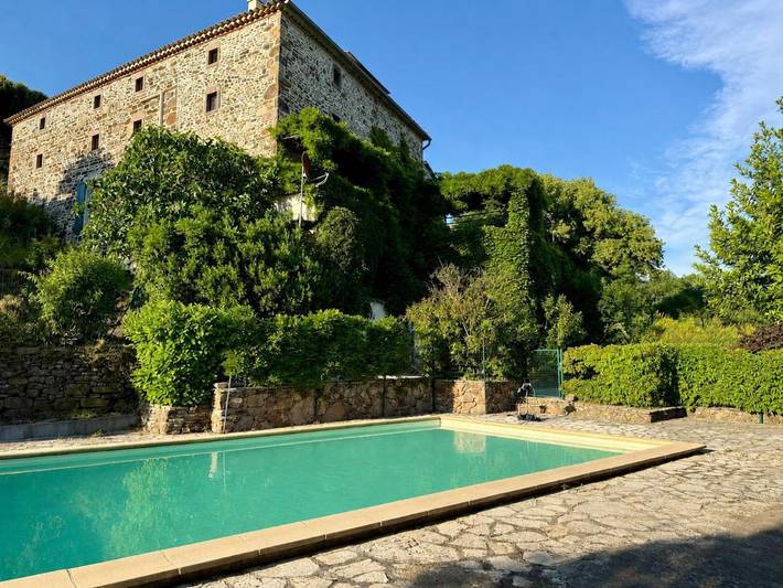 Appartement de vacances pour 2 personnes, avec piscine ainsi que sauna et jardin, animaux acceptés