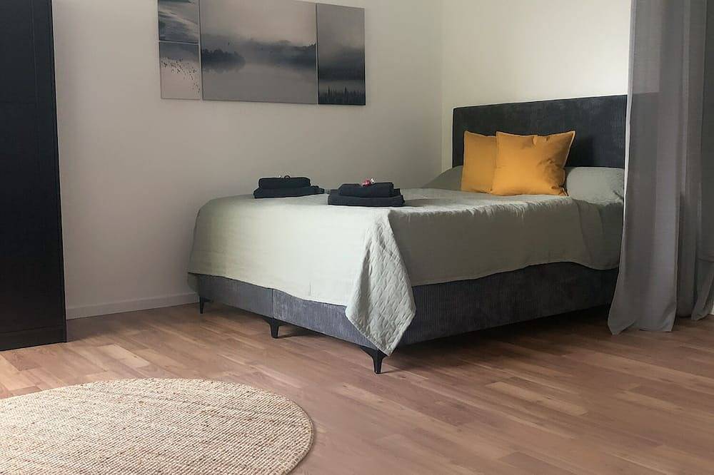 Ganze Wohnung, Schöne Ferienwohnung am Sorpesee, nur 500m zum See, große Terasse, Hallenbad in Langscheid, Sundern