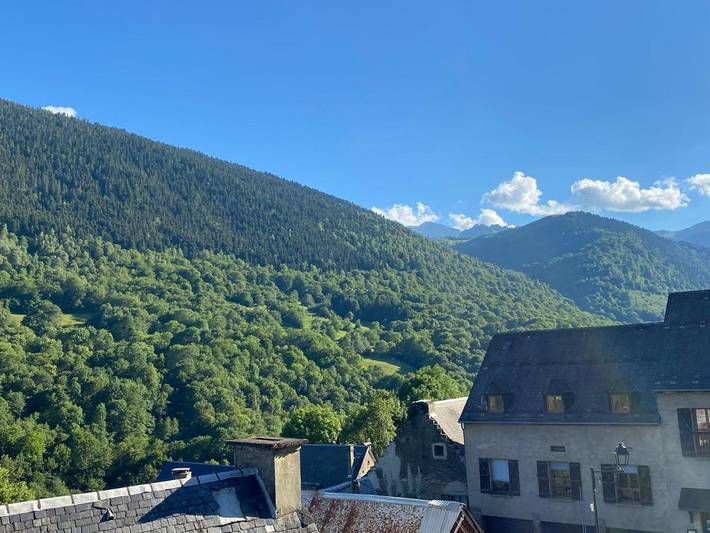 Location de vacances pour 9 personnes, avec vue et balcon à Saint-Aventin - 3