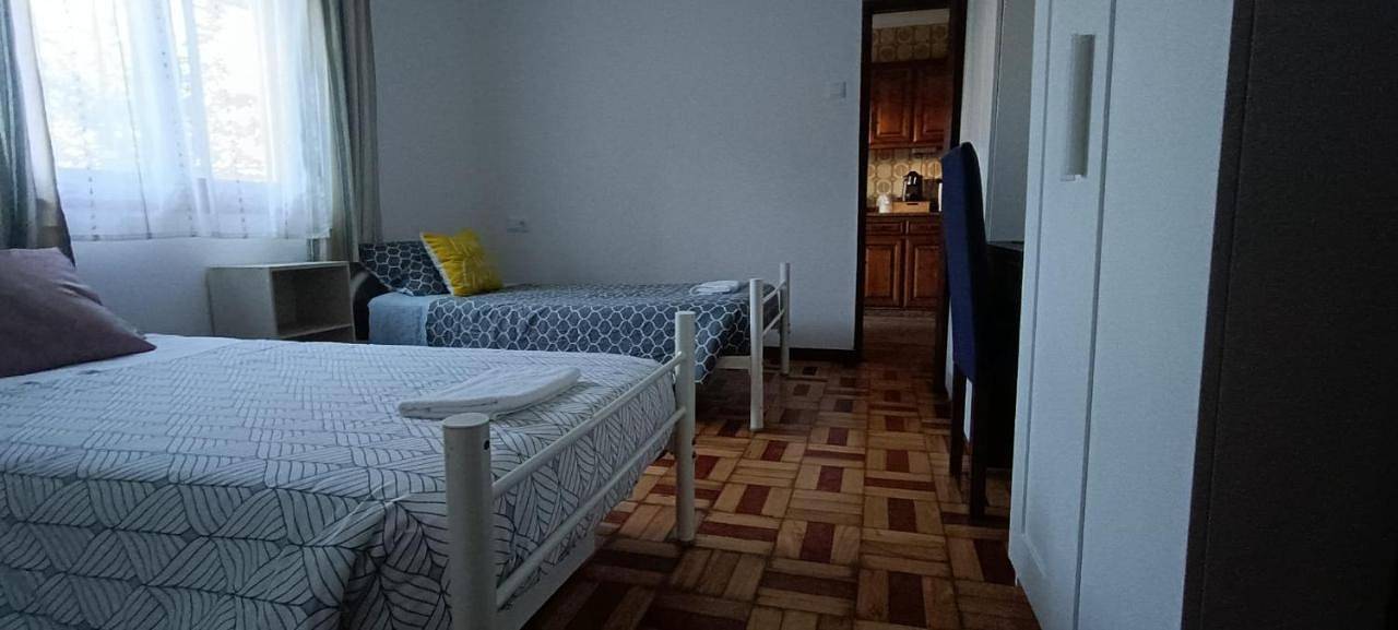 Mixed Dormitory Room in Arcozelo (Barcelos), Distrito de Braga