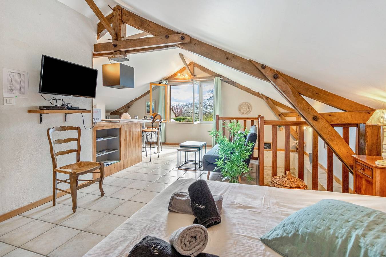 Gehele studio, Gîte L'albizia – In het hart van de Périgord in Paulin, Périgord Noir