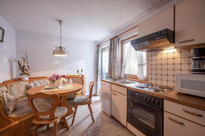 Chambre d’hôte pour 6 personnes, avec jardin et vue, animaux acceptés à Mayrhofen - 4