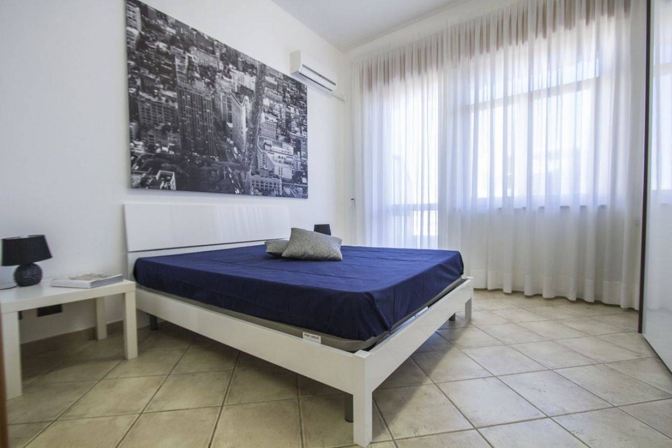 Appartamento intero, Perla - apt. trilocale con balcone vista città in Capo d'Orlando, Provincia di Messina