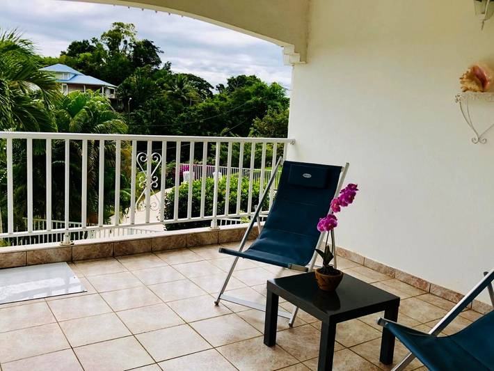 Gîte pour 4 personnes, avec jardin ainsi que vue et piscine à Les Abymes - 3