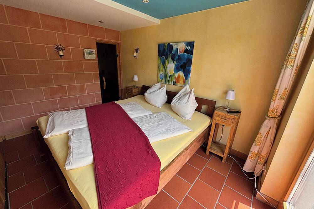 Geheel appartement, Sauna apartment \"Landhaus Zell am See\" in Niedernsill. Pet friendly! in Niedernsill, Pinzgau