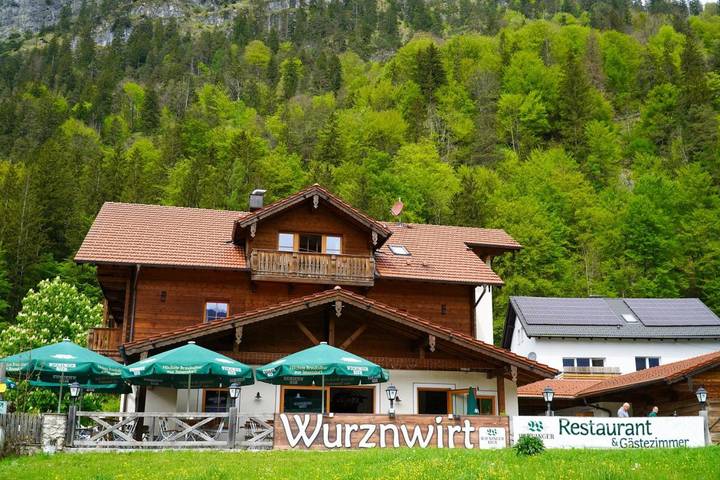 Hotel für 2 Personen, mit Terrasse und Garten in Schneizlreuth