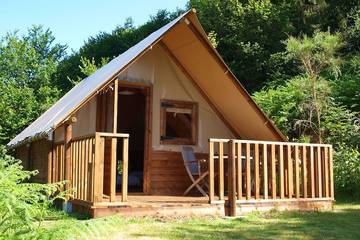Gîte pour 4 personnes, avec jardin et terrasse à Saint-Dizier-Leyrenne