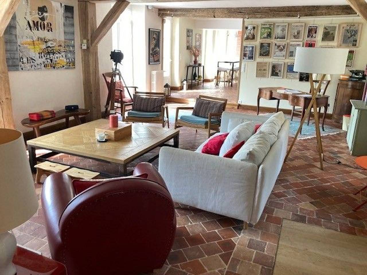 Maison spacieuse en Bourgogne - 15 pers. in Mézilles, Région d'Auxerre
