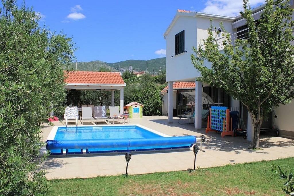 3-Zimmer-Haus mit Terrasse Plano, Trogir K-25953 in Plano (Kroatische Adria), Split-Dalmatien