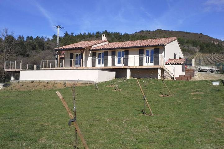 Cottage pour 9 personnes, avec jardin à Luc-sur-Aude