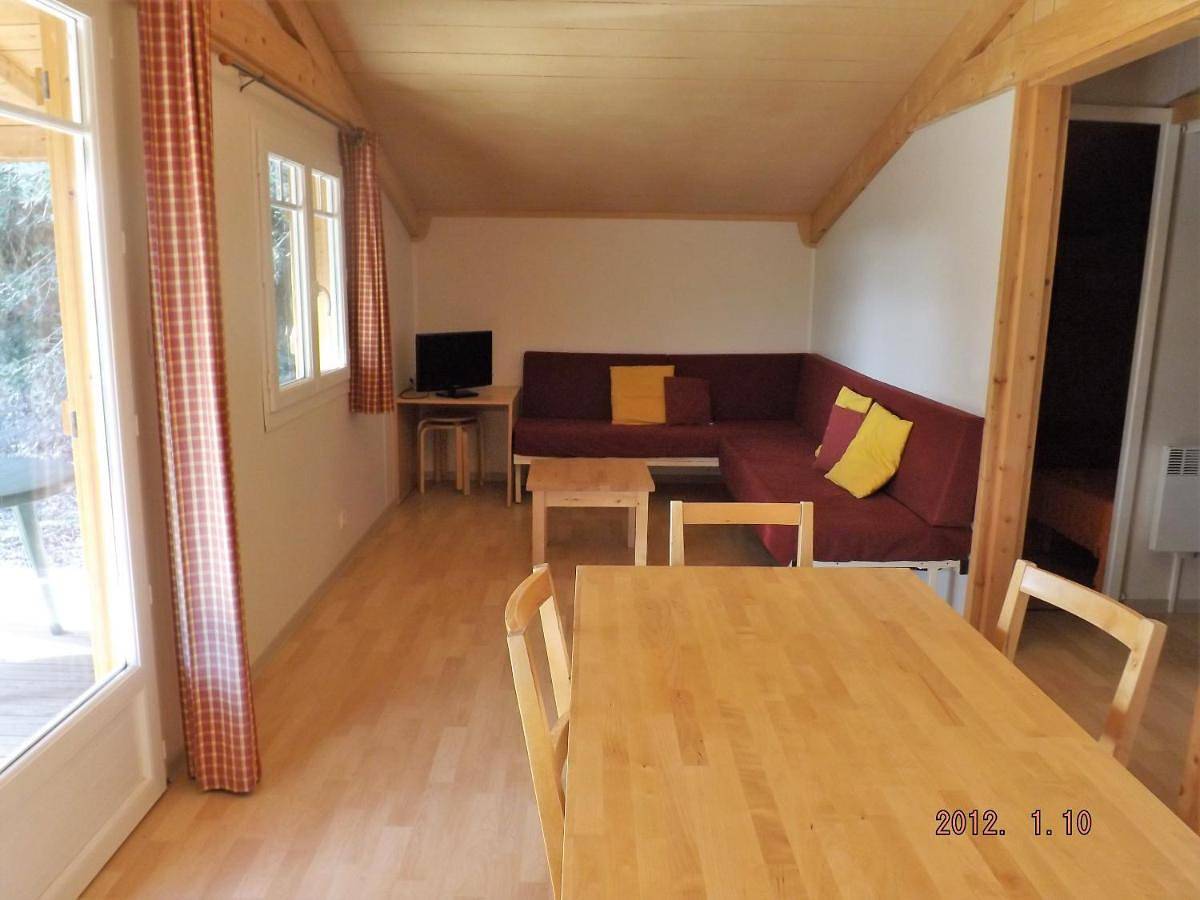 Les chalets du Relais d'Aguilar in Tuchan, Côte méditerranéenne (France)