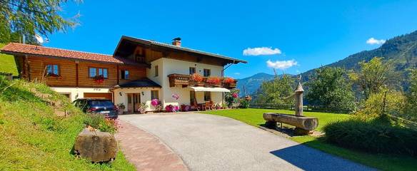 Ferienwohnung für 4 Personen, mit Garten und Ausblick in Bischofshofen