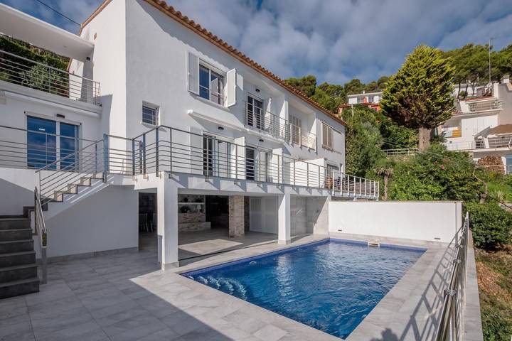 Casa rural para 6 personas, con terraza y vistas al mar en Begur - 2