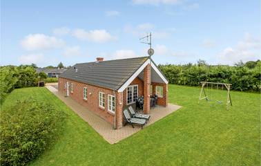Ferienhaus für 8 Personen, mit Whirlpool und Sauna sowie Terrasse in Skaven Strand