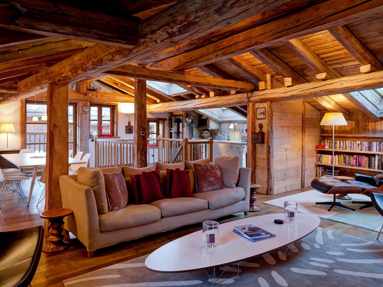 Maison de village chaleureuse au centre de Courchevel, près des pistes, 8 pers, 4 ch, luxe et confort in Courchevel 1300 (Le Praz), Saint-Bon-Tarentaise