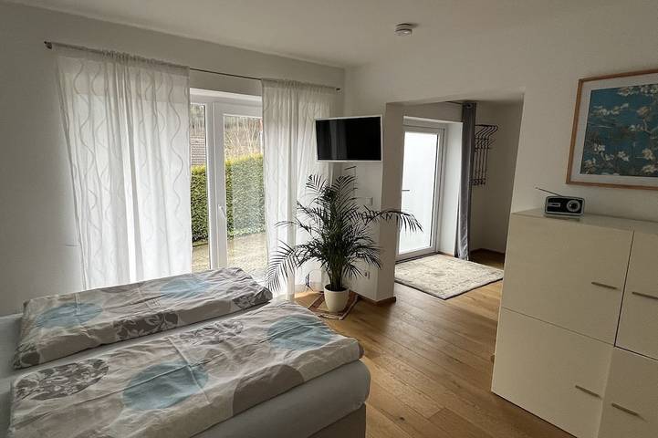 Ferienwohnung für 4 Personen, mit Garten und Terrasse in Rösrath