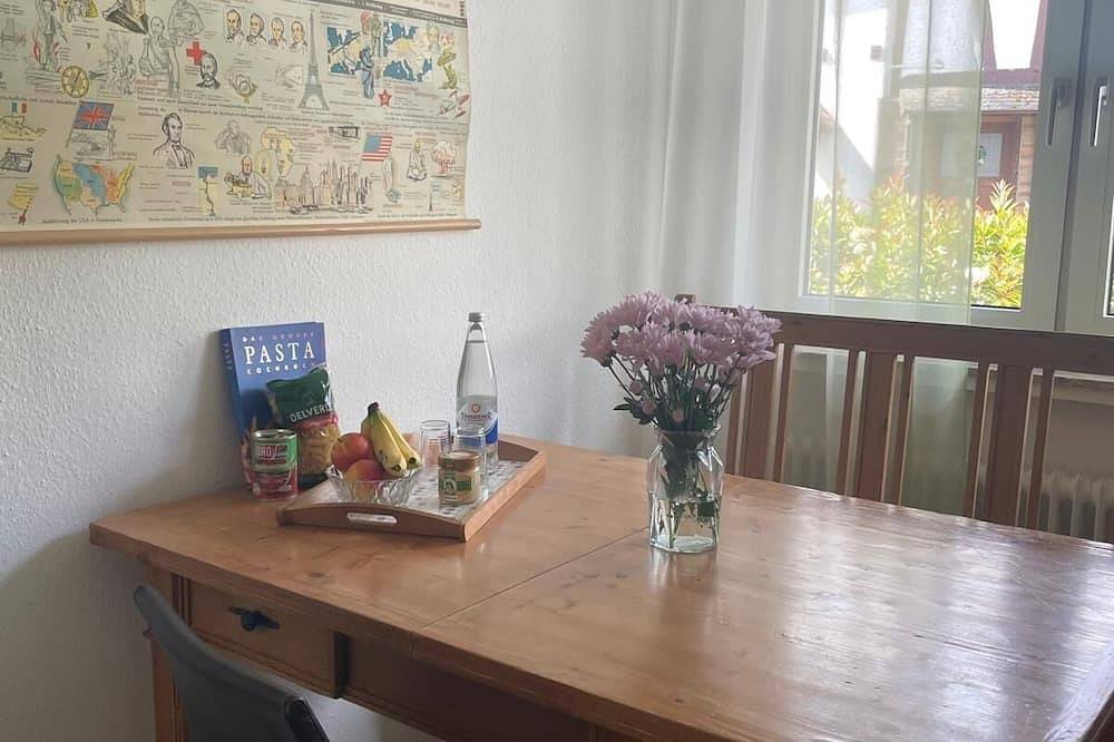 Ganze Wohnung, Gemütl. Fewo im Herzen von Bad Breisig zentral, 65 m², 2–4 Pers., inkl. Stellpl. in Bad Breisig, Osteifel