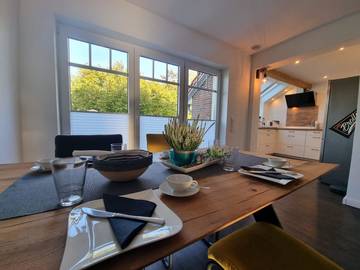 Ferienhaus für 4 Personen, mit Terrasse und Garten in Berumbur