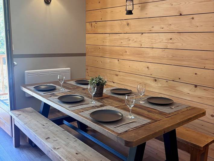 Appartement entier, Appartement spacieux avec terrasse - 6 pers. in Formiguères, Parc naturel régional des Pyrénées catalanes