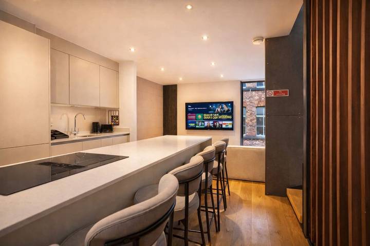 Gîte pour 8 personnes, avec terrasse et jardin, animaux acceptés à Manchester - 3