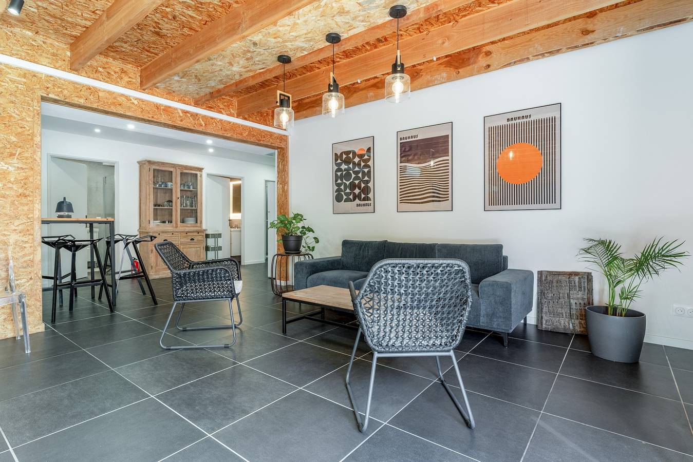 Mont Ventoux Bike Camp & Jacuzzi – Private Loft in Entrechaux, Parc naturel régional du Mont-Ventoux