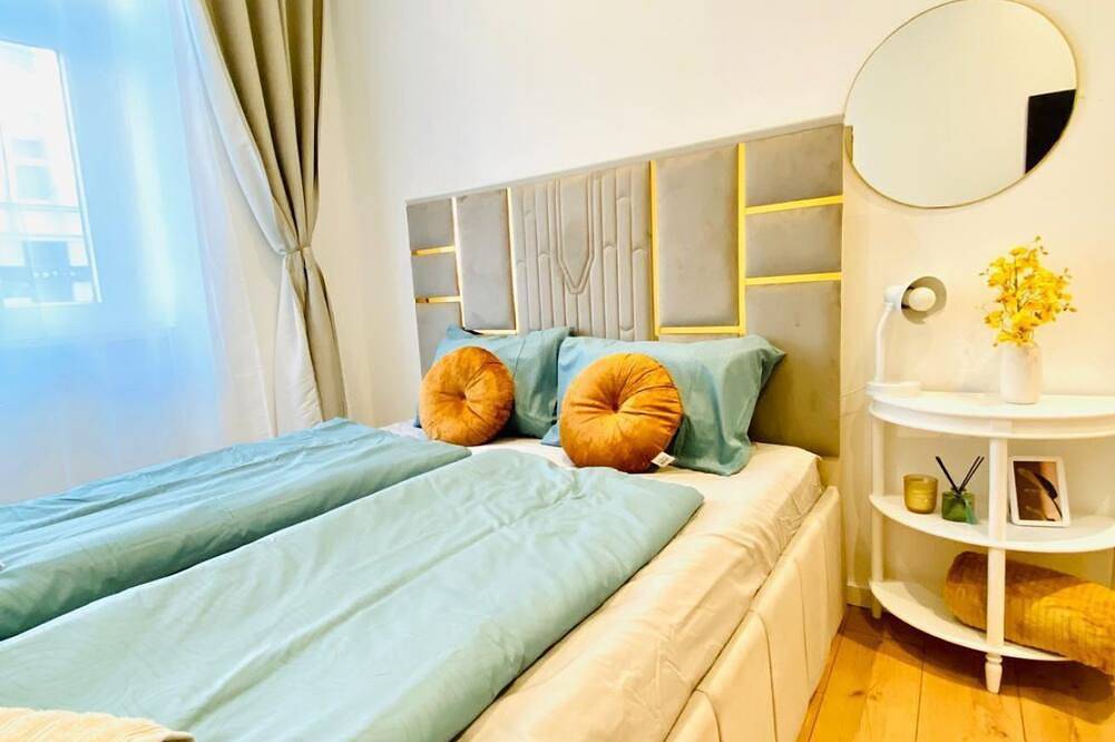 Ganze Wohnung, Cozy Room in Ottakring: Spectacular City Views in Wien, Donau Niederösterreich